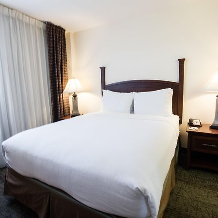 Staybridge Suites Austin Airport By Ihg Exteriör bild